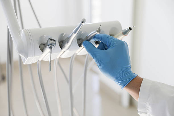 Professional Tooth Extraction technician working in Winston, OR
